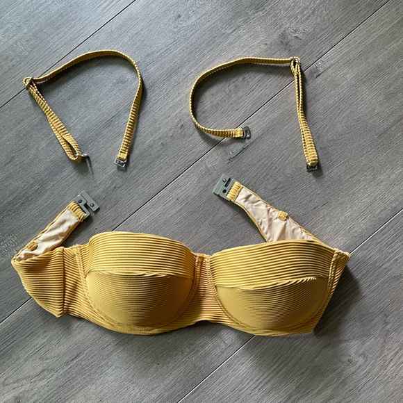 Zulu & Zephyr Signature Moulded Bracup Top - Picture 2 of 3